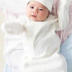 Magnetic Gown & Hat Set