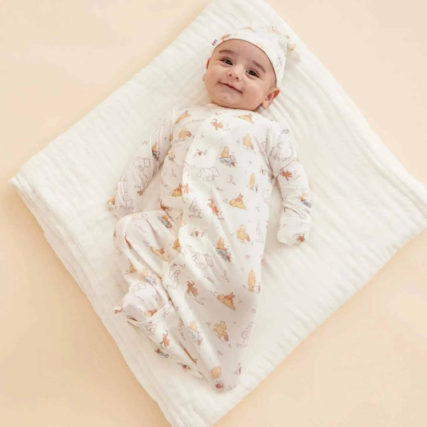 Magnetic Gown & Hat Set