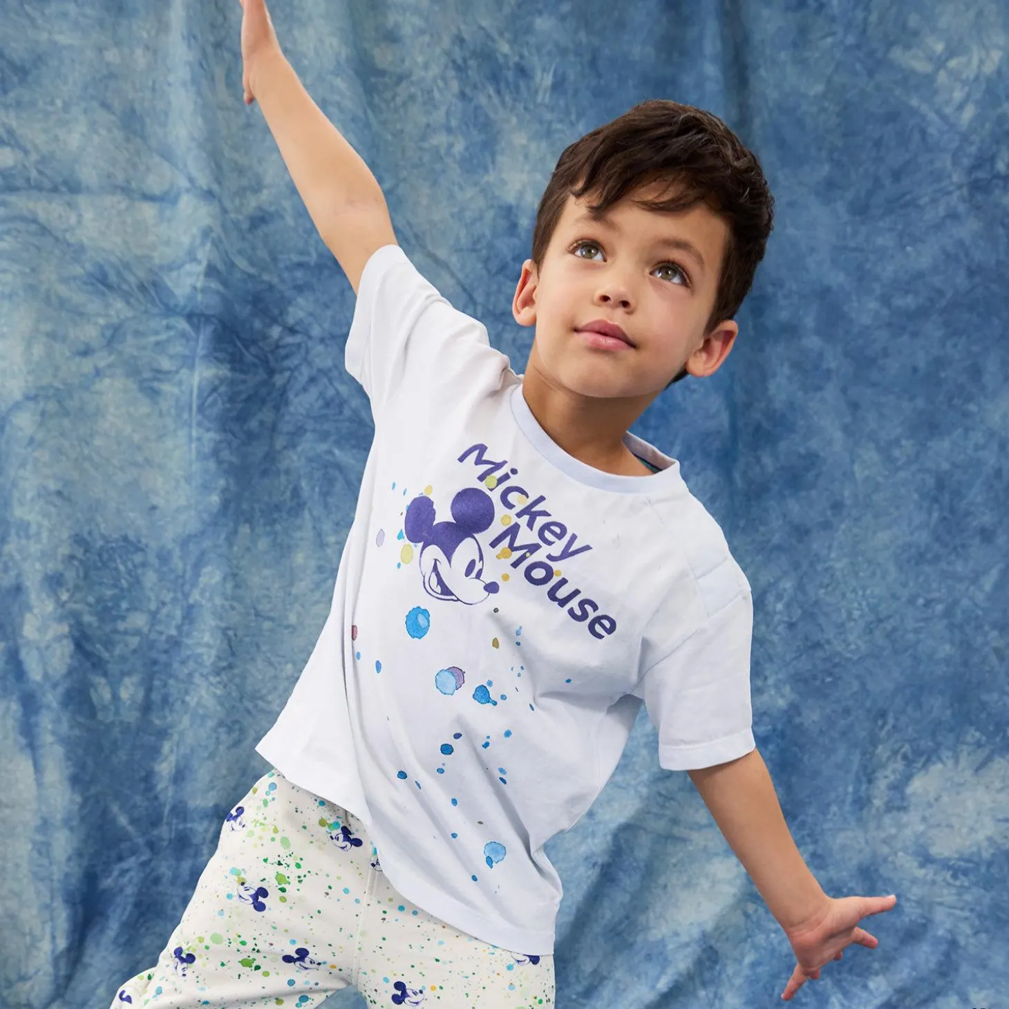 Magnetic T-shirt